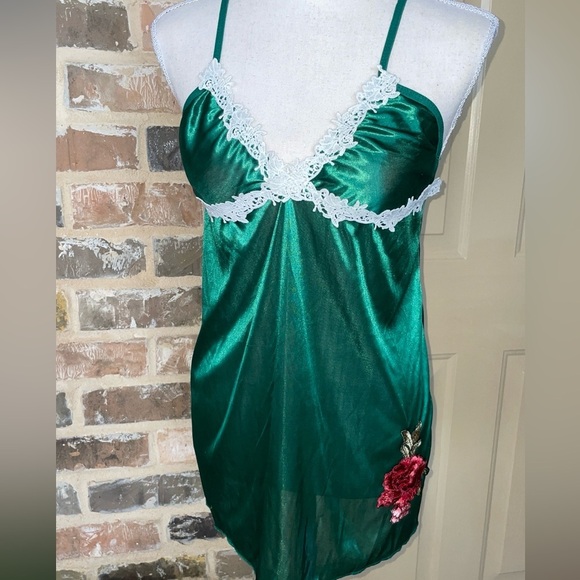3 Pc Emerald Green Pajama Set Embroidered Flower & Lace Cami Shorts & Pants Sz M - Picture 4 of 15